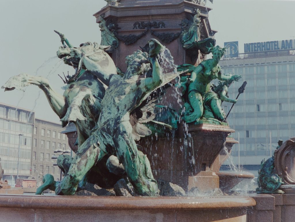 Augustusplatz Mendebrunnen